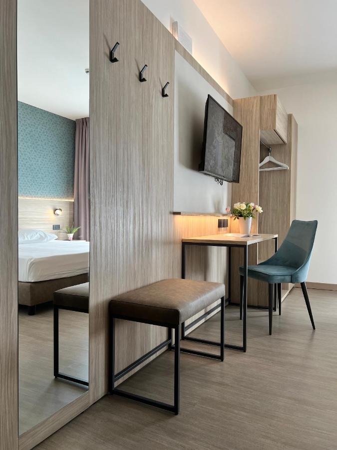 Hotel Gardenia رومانو كانافيسي المظهر الخارجي الصورة