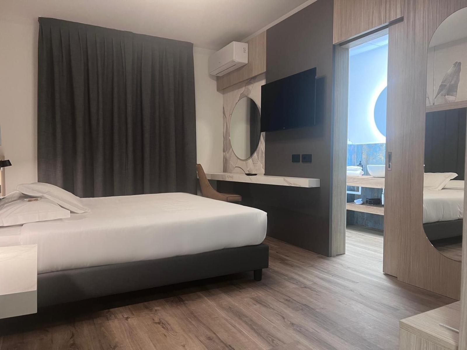 Hotel Gardenia رومانو كانافيسي المظهر الخارجي الصورة